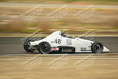 media/Jan-26-2025-CalClub SCCA (Sun) [[cfcea7df88]]/Group 7/Race/